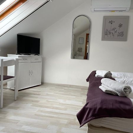 Szentesi Panzio Bed and Breakfast Fertőrákos Buitenkant foto