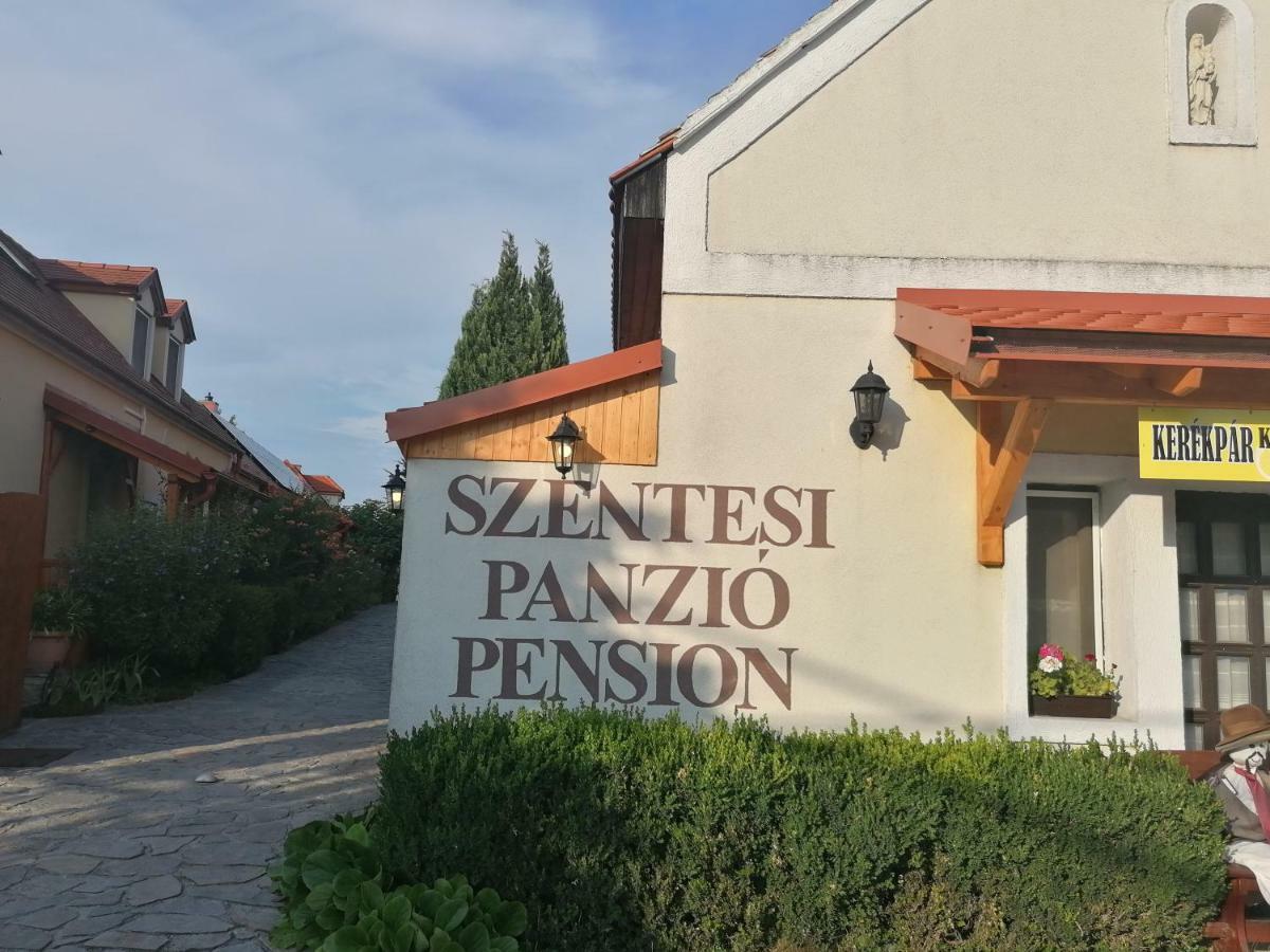Szentesi Panzio Bed and Breakfast Fertőrákos Buitenkant foto